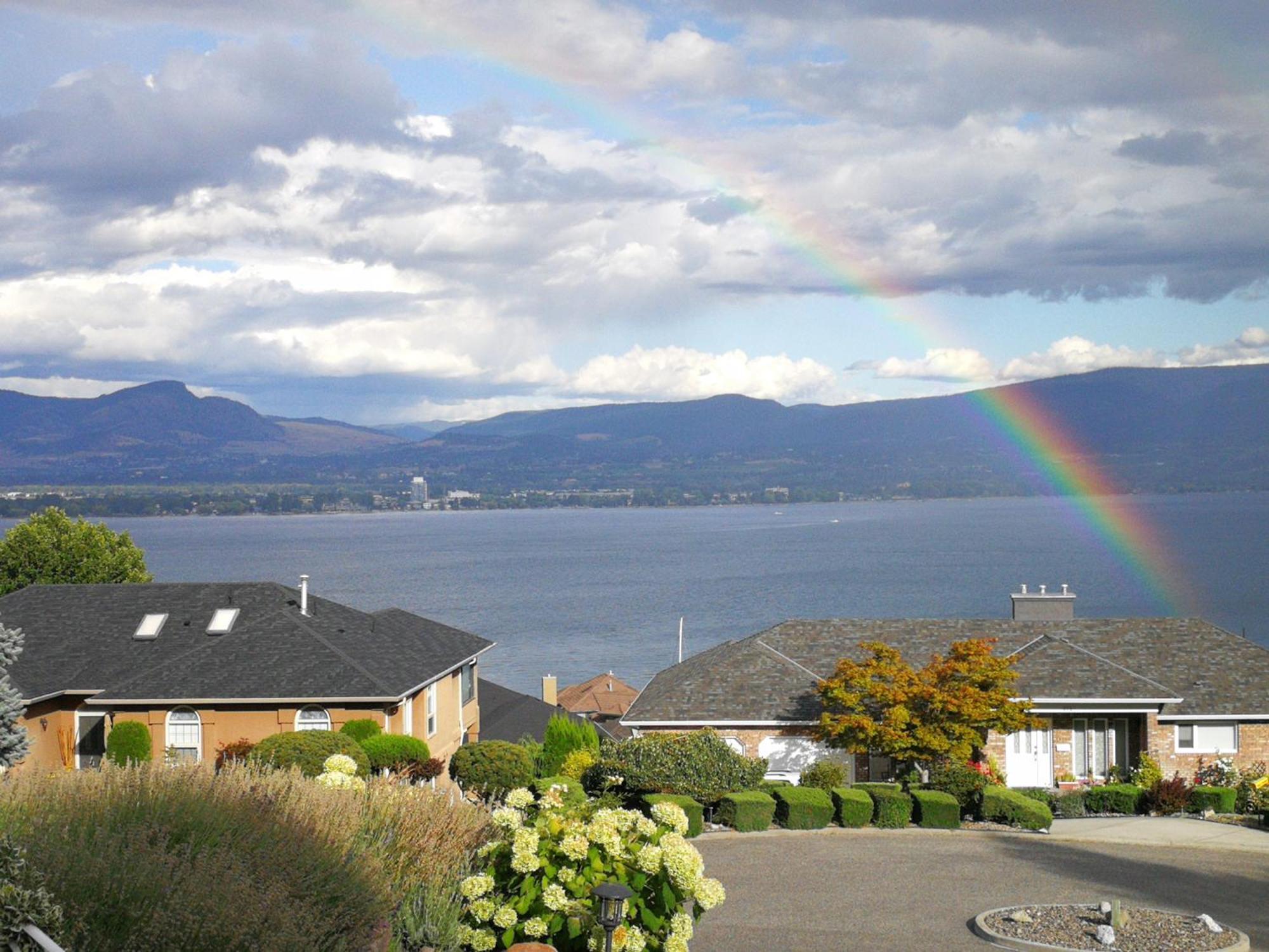 Casa Grande Lakeview House West Kelowna Chambre photo
